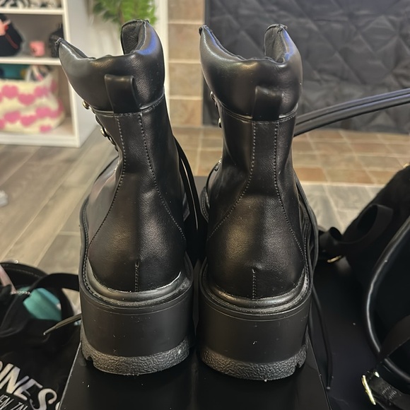 platform boots - Picture 3 of 4